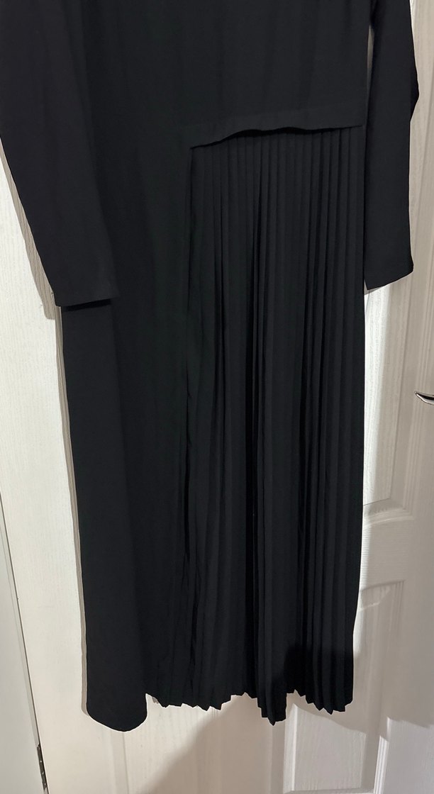 Uzun Kollu Piliseli Siyah Ofis Elbisesi - Görsel 3