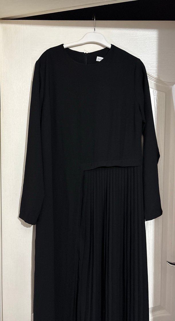 Uzun Kollu Piliseli Siyah Ofis Elbisesi - Görsel 4