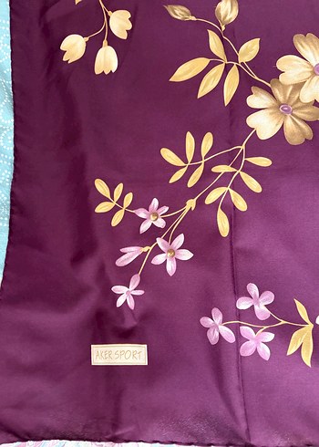 Mor Çiçek Desenli İpek Fular - Görsel 3