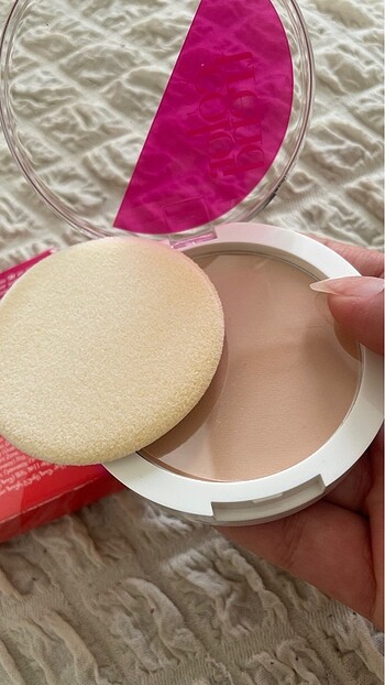 Beden Renk Avon pudra