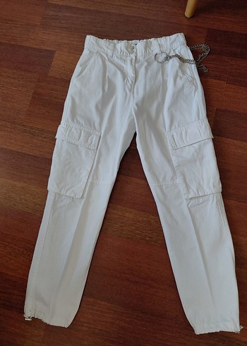 Beyaz Kemerli Bol Kesim Kadın Pantolon - Görsel 7