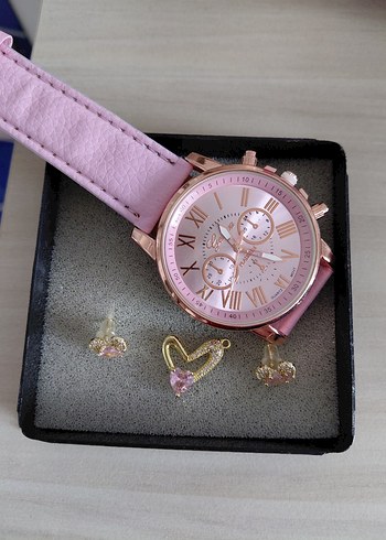 Pembe Kadın Kol Saati ve Takı Seti