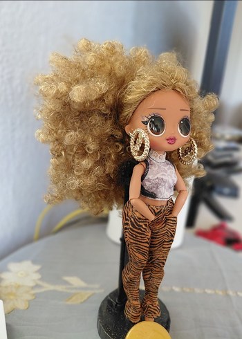  Beden Renk Kıvırcık Saçlı Parlak Tenli lol Bebek