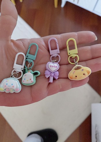 Pastel Renkli Kadın Charm