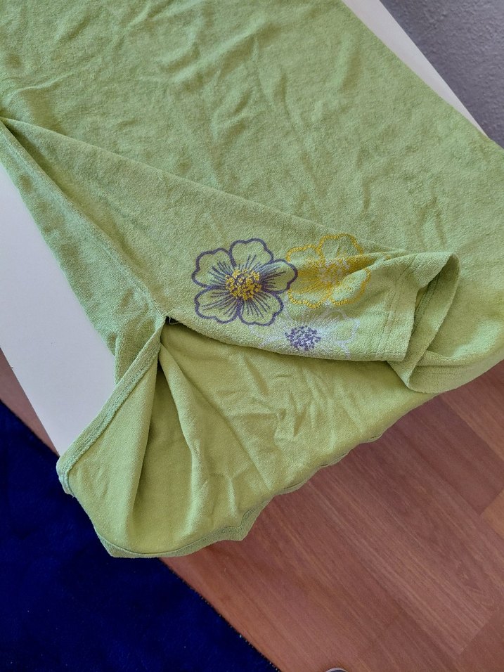 Yeşil Desenli plaj elbisesi - Görsel 4