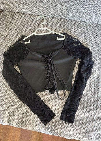 Gothic crop tee