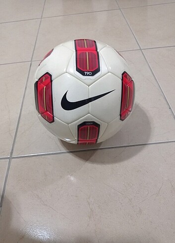 Nike futbol topu 