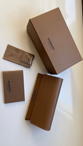 Burberry gözlük kabı tam set