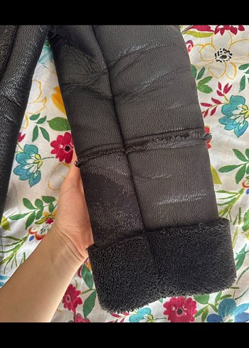 Stradivarius Siyah Suni Kürklü Denim Ceket - Görsel 3