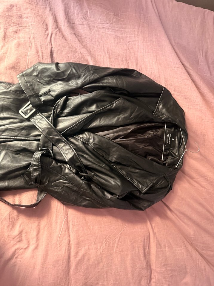 Kemerli Siyah Uzun Deri Kadın Ceket - Görsel 2