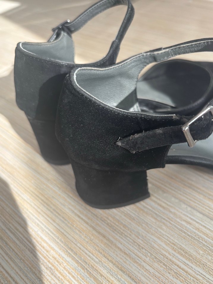 Siyah Tokalı Kadın Topuklu Ayakkabı - Görsel 4