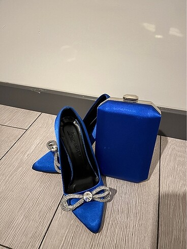 Diğer Saks Mavisi Gri Tokalı Stiletto