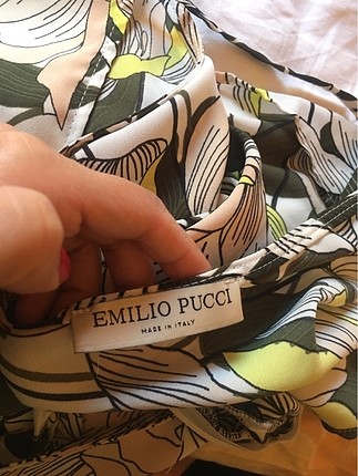 Emilio Pucci Emılıo puccı bluz hataları var fotografta belirttm