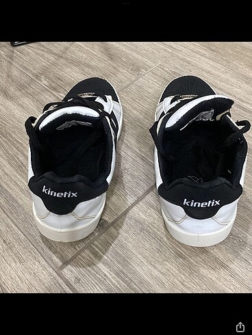 33 Beden beyaz Renk Kinetix spor ayakkabı