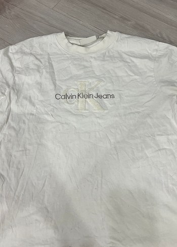 Calvin Klein tshirt