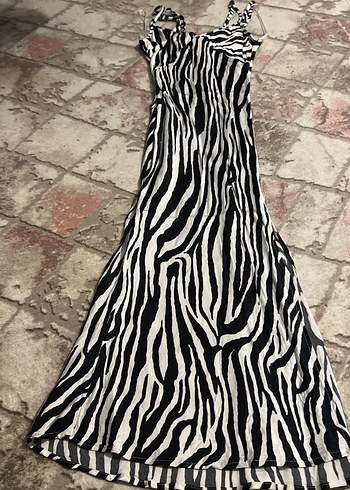 zebra desenli uzun elbise yazlık saten elbise - Görsel 2