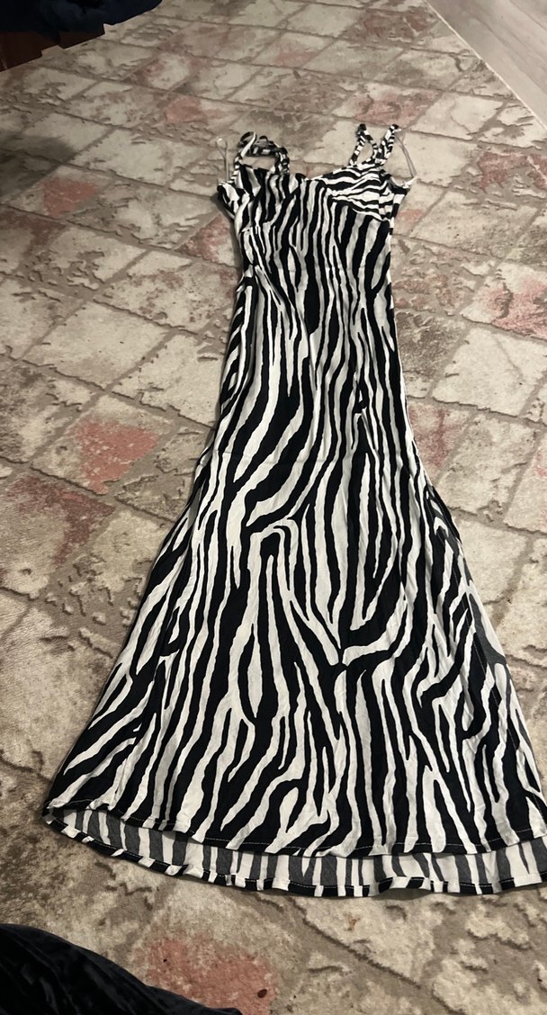 zebra desenli uzun elbise yazlık saten elbise - Görsel 2