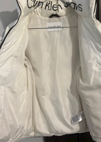 Beyaz Fermuarlı Kadın Mont  1 defa giyildi - Görsel 6
