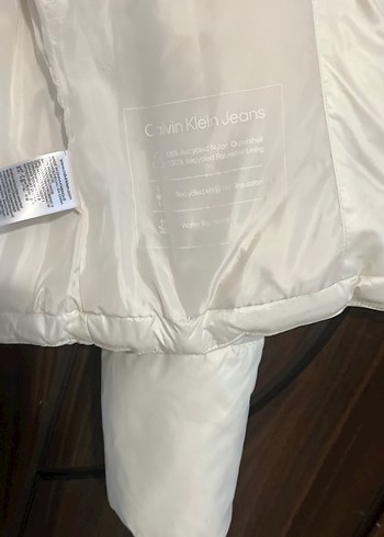 Beyaz Fermuarlı Kadın Mont  1 defa giyildi - Görsel 9