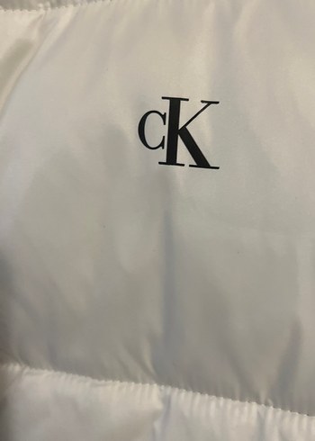 Beyaz Fermuarlı Kadın Mont  1 defa giyildi - Görsel 5