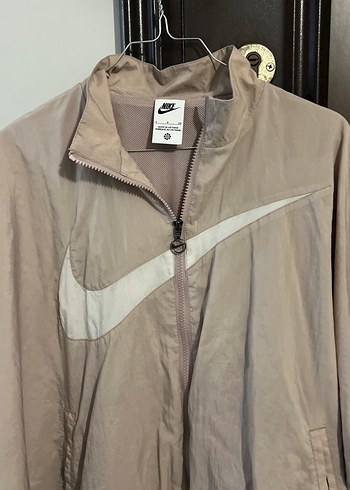 Nike Bej Rahat Kesim bayan yağmurluk orjinal - Görsel 4