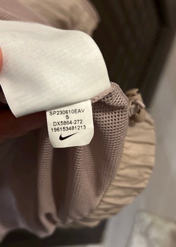 Nike Bej Rahat Kesim bayan yağmurluk orjinal - Görsel 7