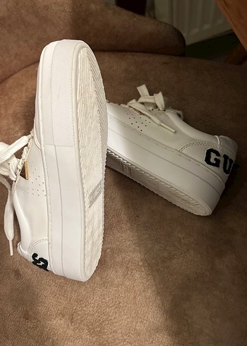 Beyaz bayan spor ayakkabı orjinal - Görsel 2