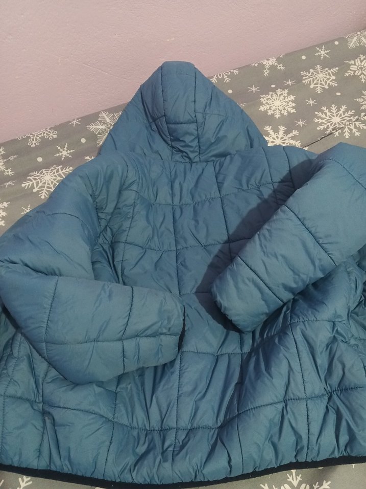 Gri Kapüşonlu mont - Görsel 4