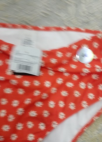 44 Beden kırmızı Renk Çiçek desenli bikini altı 44 beden sıfır