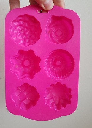 Cikolata Sekillendirici Silikon Kalip 1 kere kullanilmistir. 