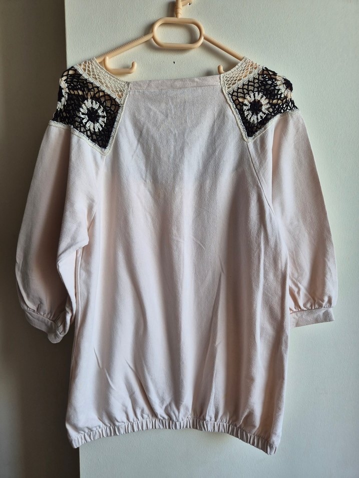 Dantel Yakalı Balon Kol Bluz - Görsel 3