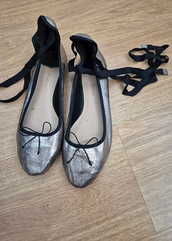 stradivarius 39