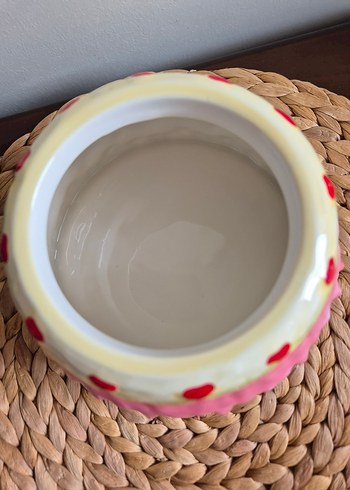 Beden çeşitli Renk Renkli Pasta Tasarımlı Seramik Kapaklı Saklama Kabı