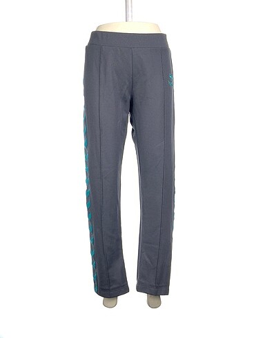 Hummel Eşofman Altı %70 İndirimli.