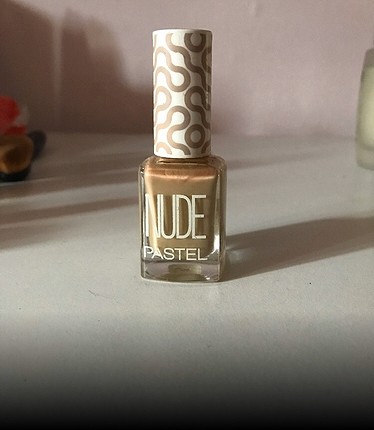 Pastel Nude