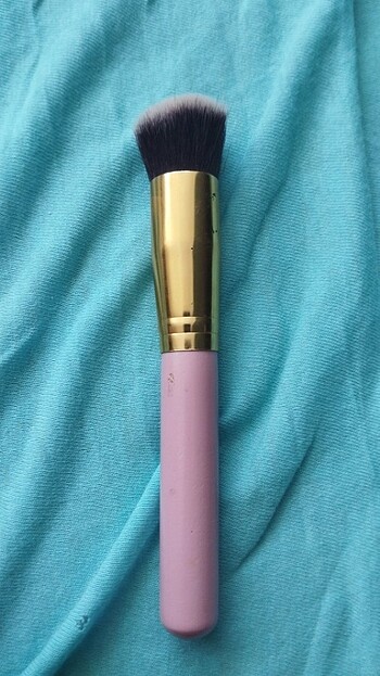 MAC Watsons makyaj fırçası