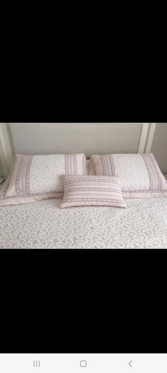 Nakışlı Beyaz Pastel Yatak Örtüsü - Görsel 2