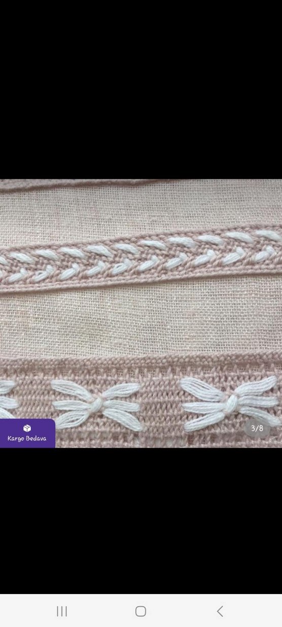 Nakışlı Beyaz Pastel Yatak Örtüsü - Görsel 3