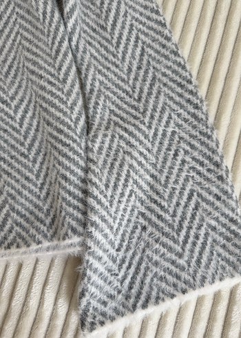 Gri Yüksek Yakalı Örgü Kadın Kazak - Görsel 2