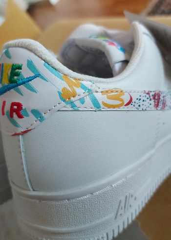 NIKE Renkli Baskılı Beyaz Kadın Spor Ayakkabı - Görsel 6