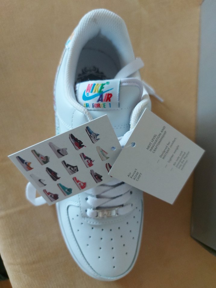 NIKE Renkli Baskılı Beyaz Kadın Spor Ayakkabı - Görsel 5