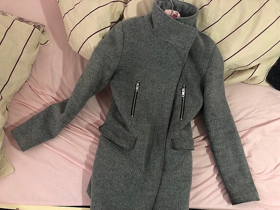 BERSHKA KABAN