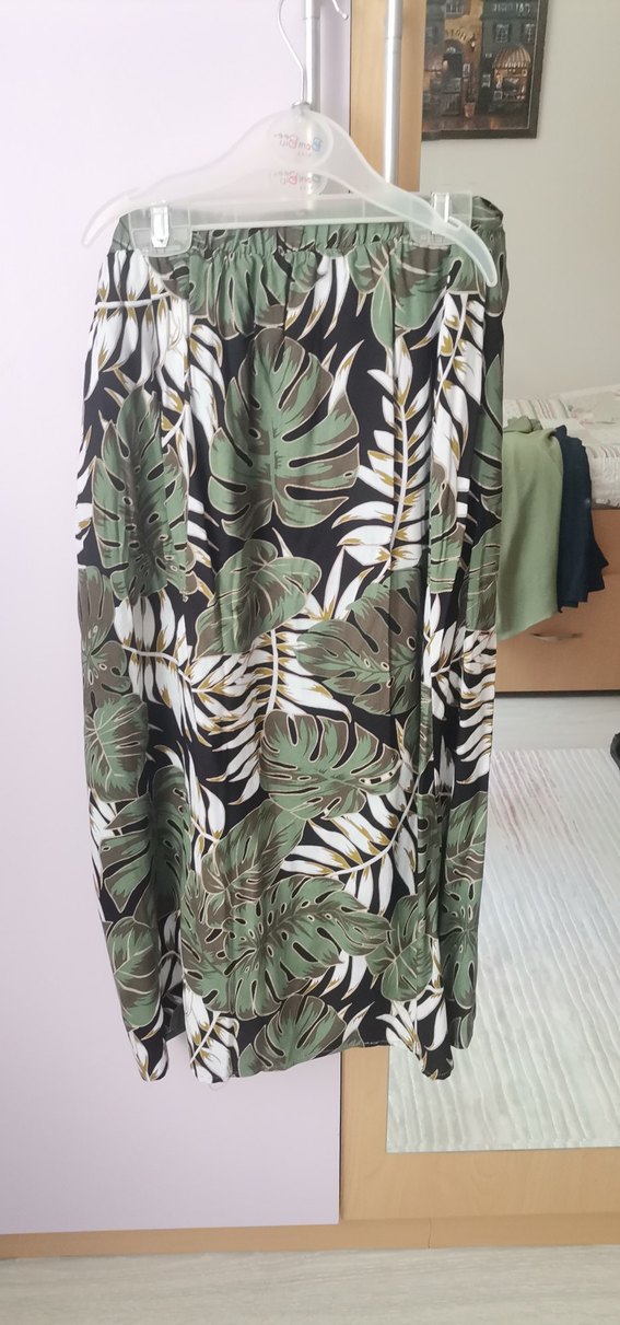 Yeşil yaprak desenli etek - Görsel 2