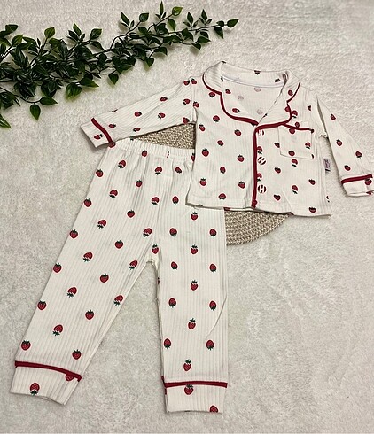 Penti Çilekli bebek pijama takımı