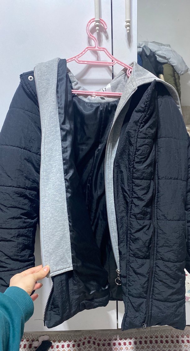 Gri Kapüşonlu Fermuarlı Kadın Mont - Görsel 4