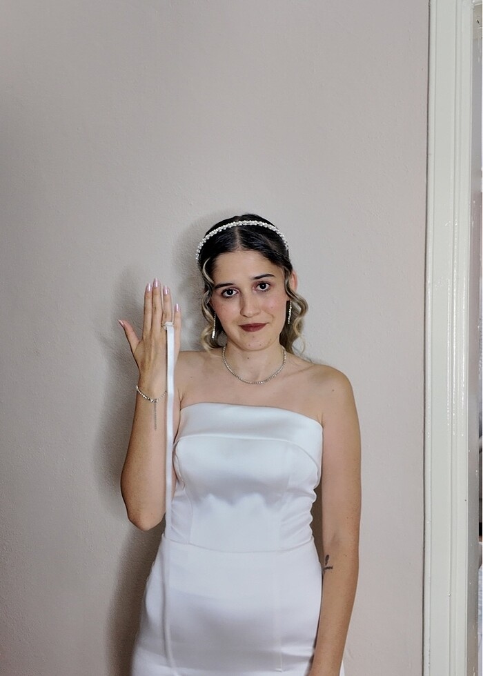 Beyaz Saten Elbise - Görsel 2