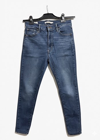 Levis 26