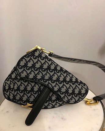 #christiandior