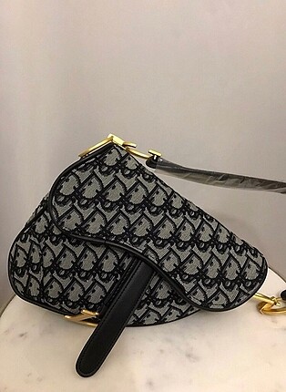 #christiandior