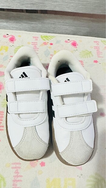 27 Beden Adidas çocuk ayakkabı